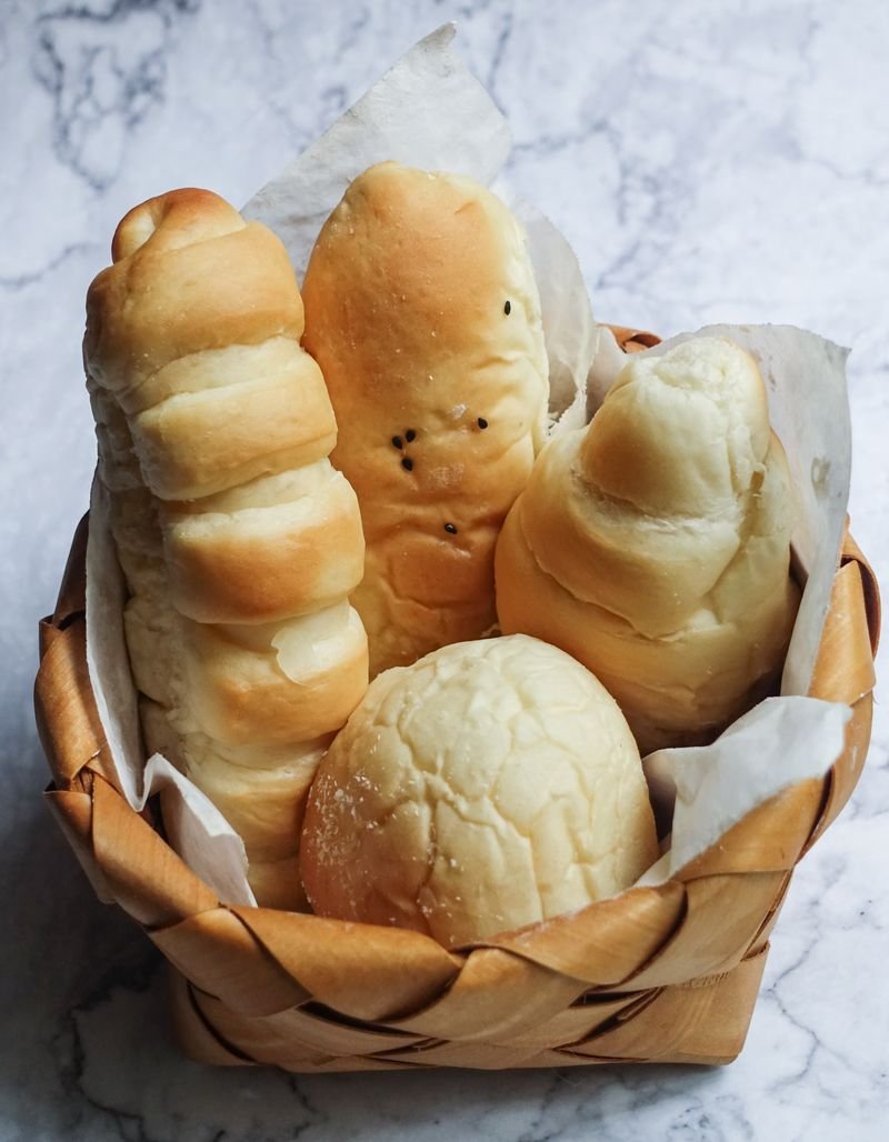 Fresh-Baked Rolls & Cinnamon Butter - Texas Roadhouse Bread & Rolls Menu